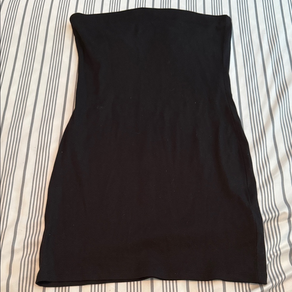 NWT Black Ribbed Strapless Dress